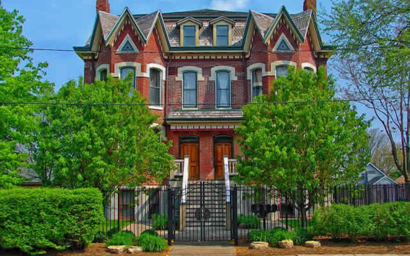 New Lease on Life: Five Tips for Restoring Historic Homes