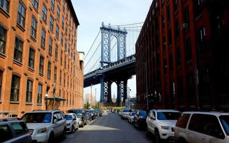 Life Hacks for Small NYC Apartments to Maximize Space