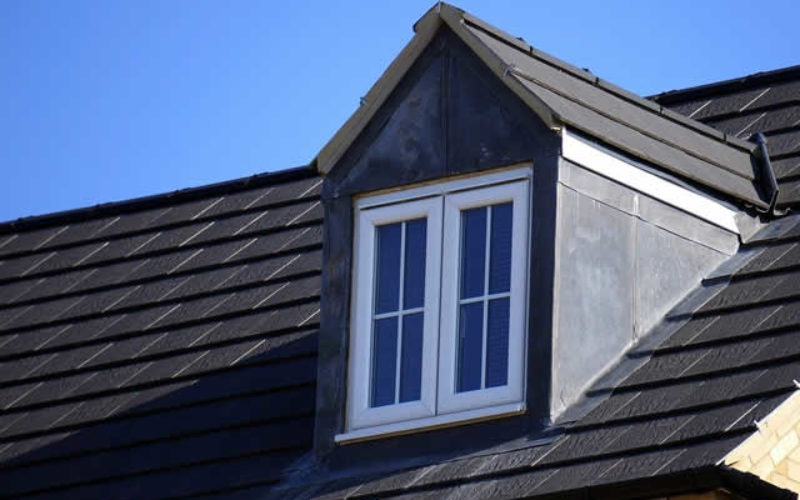 <span>Sunday Morning Tip for Dec 01:</span> Roof Maintenance Tips That Prolong the Life of Buildings