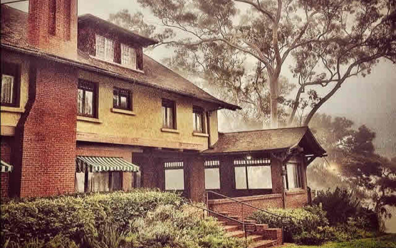 <span>Sunday Morning Tip for May 24:</span> 5 Ways to Get an Old House Ready to Be Flipped