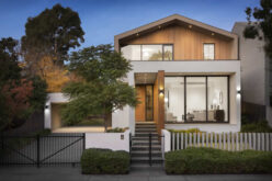 <span>Sunday Morning Tip for August 23:</span> How to Tell When It’s Time to Renovate Your Home Exterior