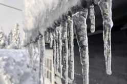 What Are Signs of Ice Dams?
