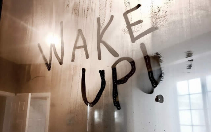 How To Deep Clean Your Bathroom for the Spring