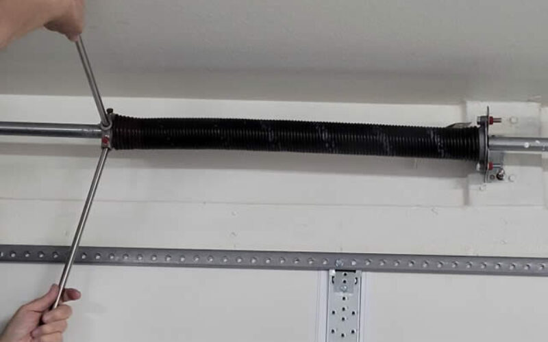 Specialized Repair of the Garage Door
