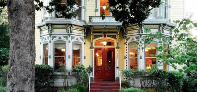 Everything You Need To Know Before Buying an Old House