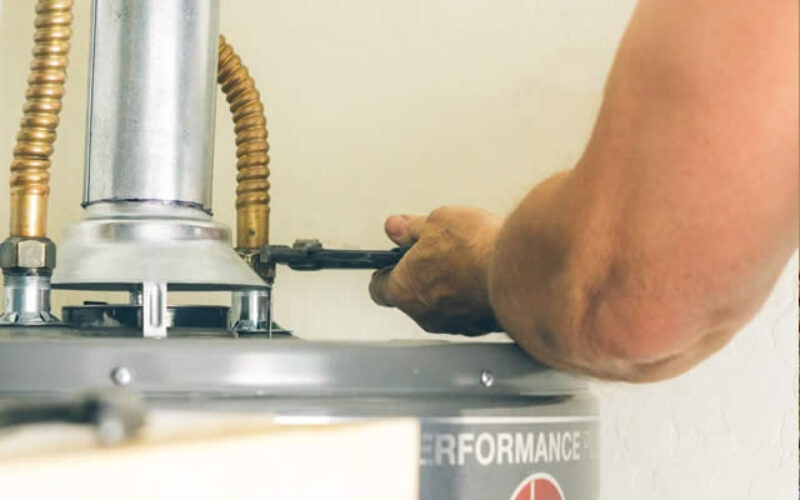 The Signs That It’s Time to Call a Plumber To Replace Your Water Heater