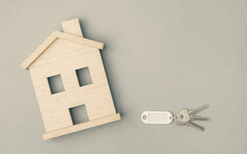 Tips and Tricks to Buying a New Home While Selling Your Current One