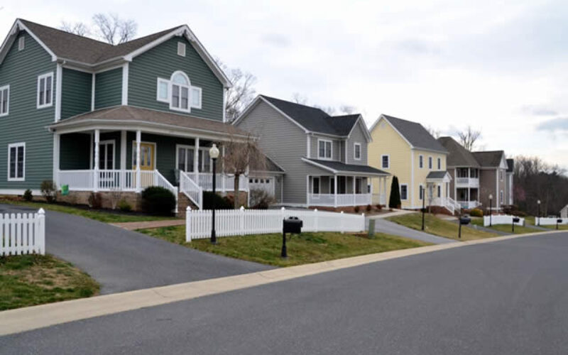 5 Ways To Stay On Top Of Real Estate Market Trends