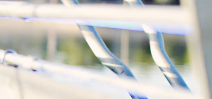 Horizontal vs. Vertical Balustrades
