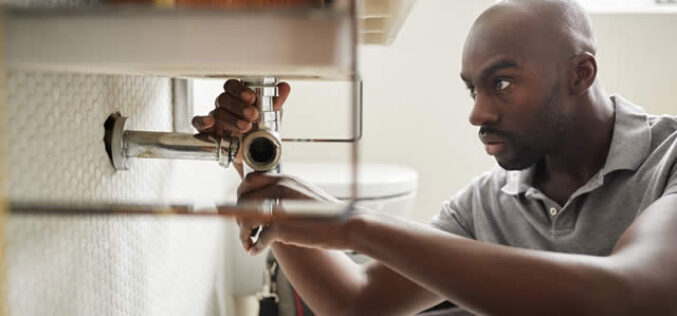 5 Ways to Detect Indoor Plumbing Problems in Your Home