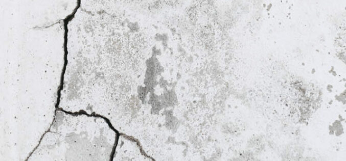 Closing the Cracks: 4 Things to Look For When Repairing Your Foundation