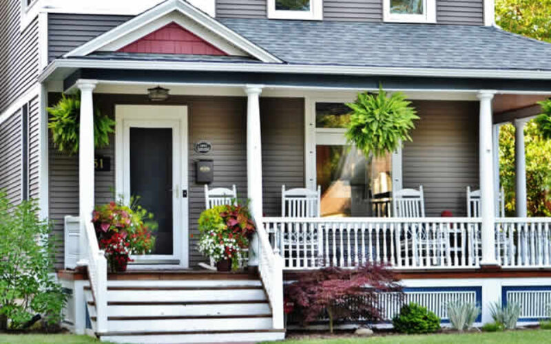 7 Ways to Enhance Your Home’s Curb Appeal On a Budget