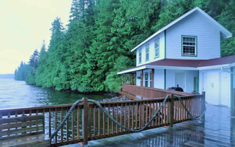 How to Take Photos of Your Vacation Property that Gets People to Book a Stay