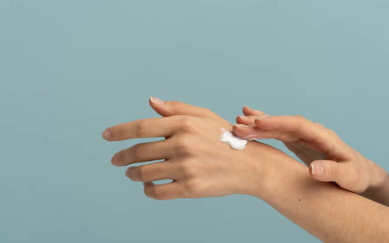 Different Things You Can Do To Tackle Dry Skin