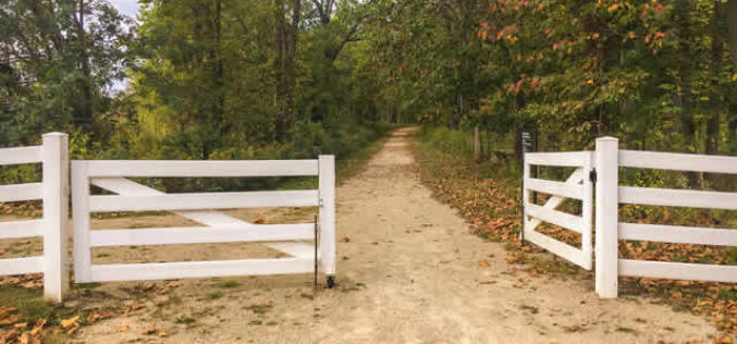 How Fencing Affects the Value of Your Home