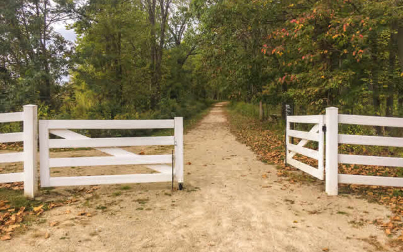 How Fencing Affects the Value of Your Home