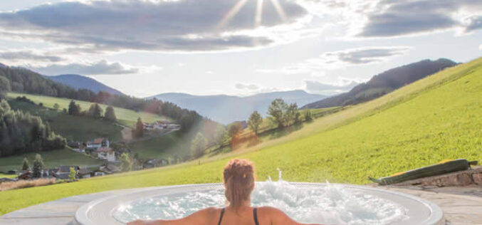 Efficient Ways To Routinely Clean Your Hot Tub