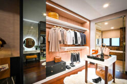 Tips in De-Cluttering Your Closet