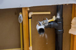 Top Five Reasons to Hire an Emergency Plumber