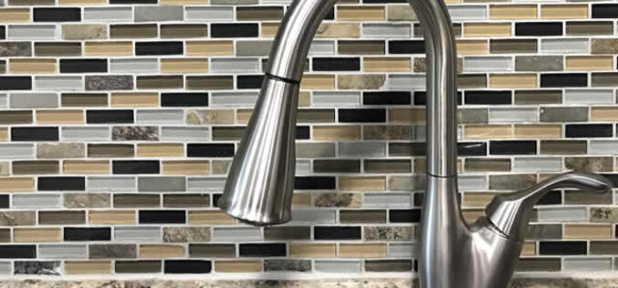 Tips for Choosing Backsplash Tile for the Kitchen Behind the Stove