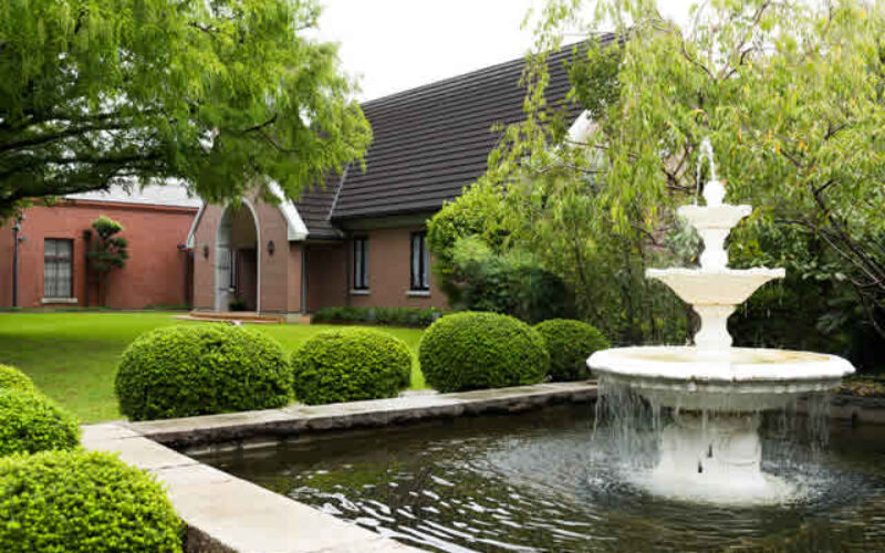 Which Type of Fountain Will be Right for Your Pond?