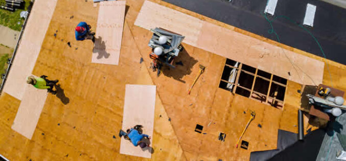 How to Tell When It’s Time to Repair a Roof?