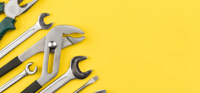 A List of Useful Tools to Give to Any Handyman on Your List