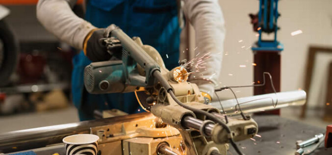 Working On Your Project Car? Here’s What Kind of Garage You’ll Need