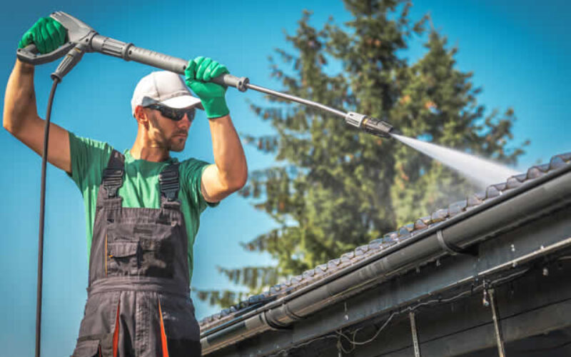 The Distinction Between Soft Washing and Power Washing in Roof Cleaning