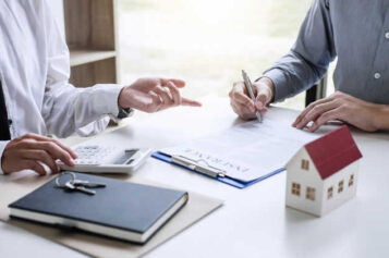 The Advantages of Using a Mortgage Broker Over a Bank
