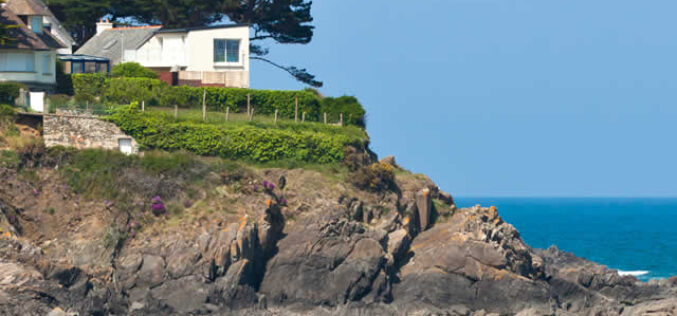 5 Must-Haves for Coastal Homes