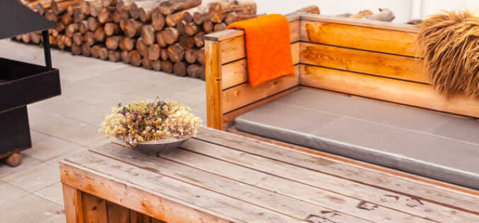 Building a Comfortable Outdoor Living Space for the Changing Seasons