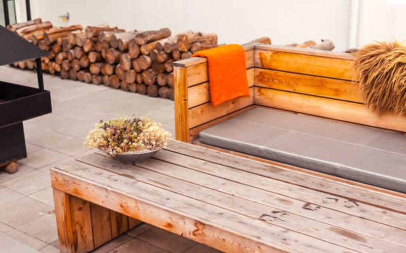 Building a Comfortable Outdoor Living Space for the Changing Seasons