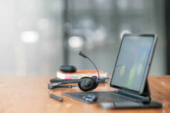 VoIP Vs. Traditional Phone Services – Why Florida Locals Are Making the Switch