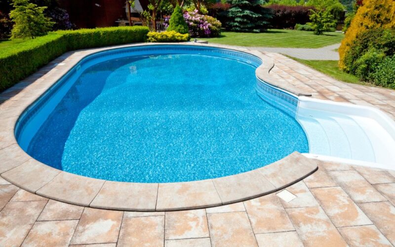 4 Serious Signs That Your Pool Needs Resurfacing