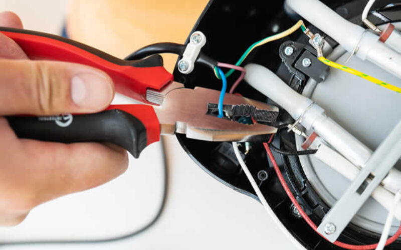 4 Ways to Tell When You Need Refrigeration Repair