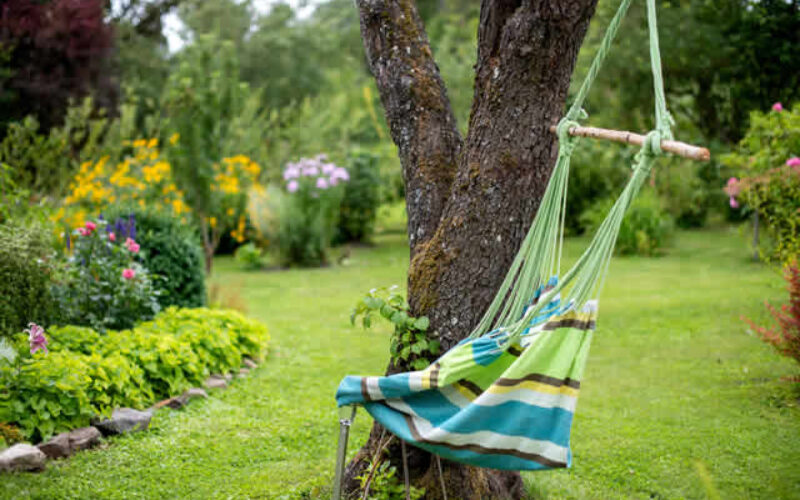 7 Genius Hacks to Upgrade Your Garden Game
