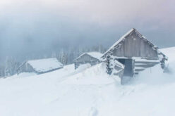 Best Roofing Options for Areas with Blizzards