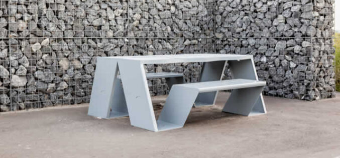 Why Get Metal Picnic Tables for Your Yard & How to Choose Them?