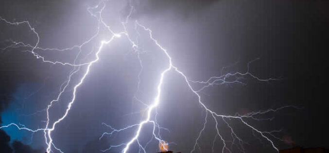 5 Ways to Prevent Storm Damage to Your Home’s Roof