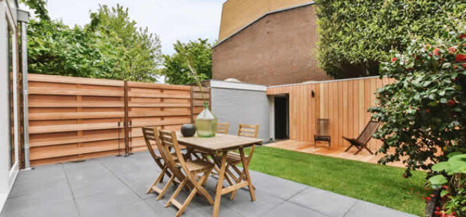 5 Signs That Your Concrete Patio Needs Professional Maintenance
