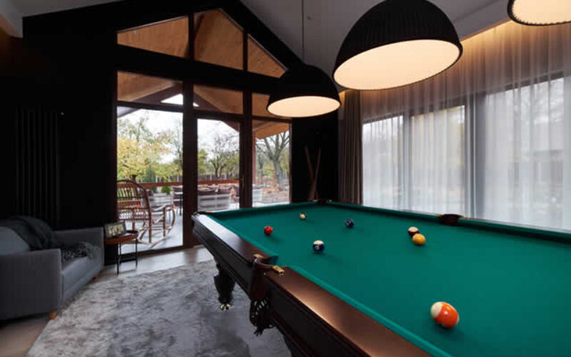 Trouble-Free Transportation: Protecting Your Pool Table During a Move