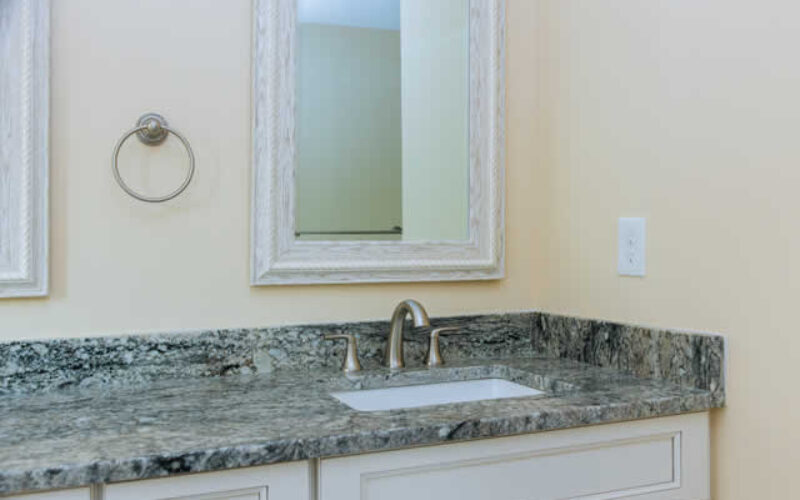 How to Find the Perfect Vanity for Your Home