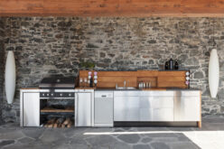 4 Things To Consider When Building an Outdoor Kitchen