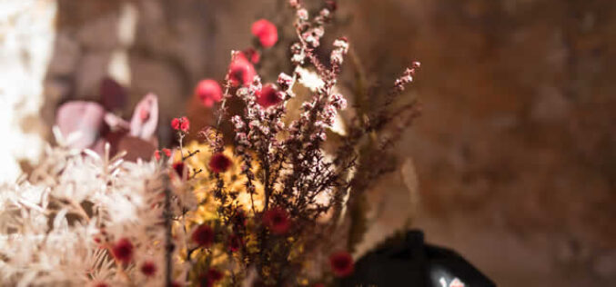 5 Advantages of Using Faux Flower Arrangements in Your Home