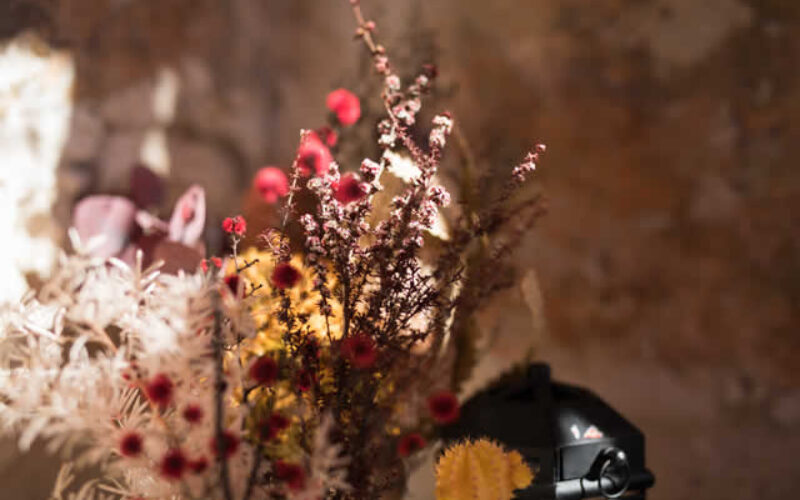5 Advantages of Using Faux Flower Arrangements in Your Home