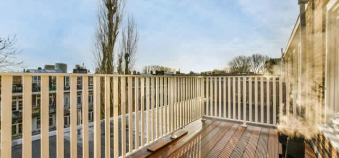Top 5 Benefits of Choosing Professional Aluminum Deck Railing