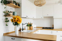 Innovative Kitchen Makeovers: The Latest Trends in Stylish and Functional Spaces