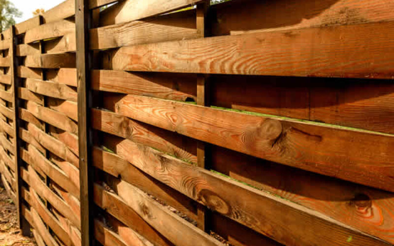 5 Creative Wooden Fence Design Ideas