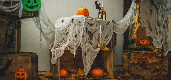Getting Your Home and Yard Ready for the Perfect Halloween Experience